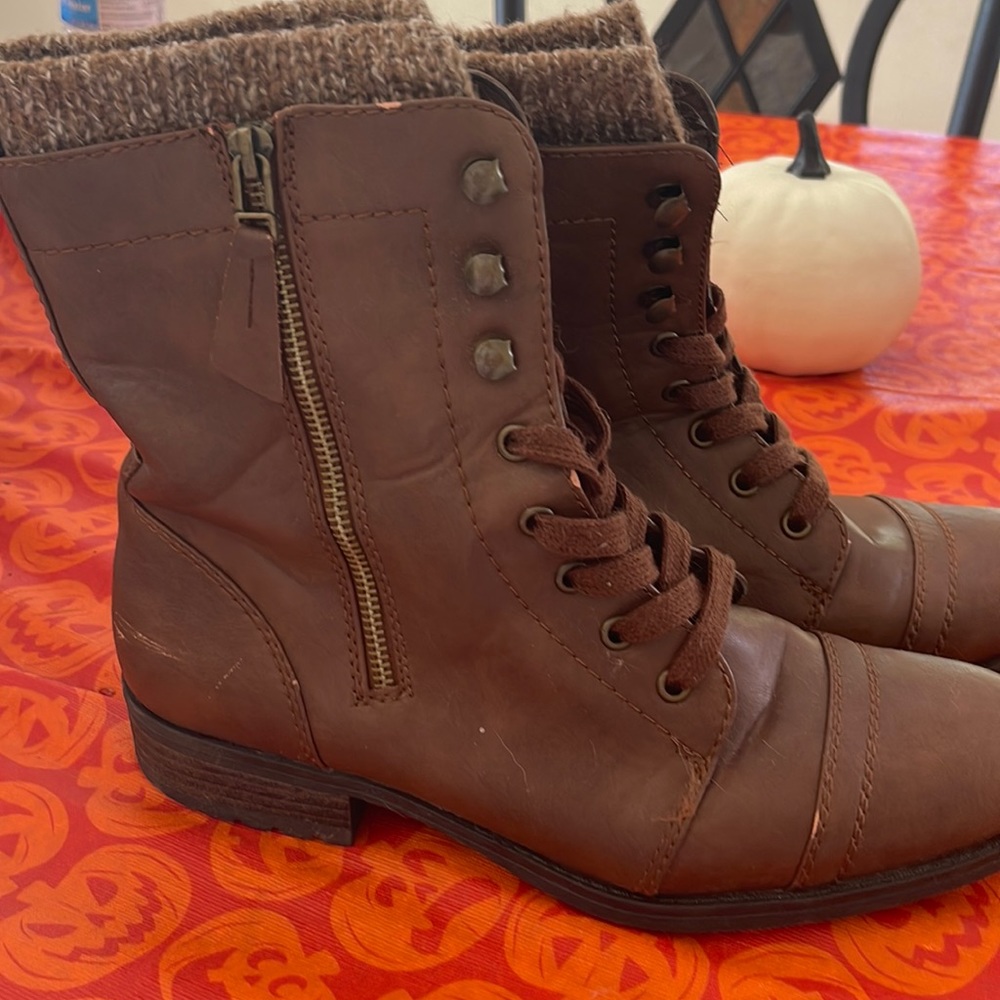 Taya Boots barely worn